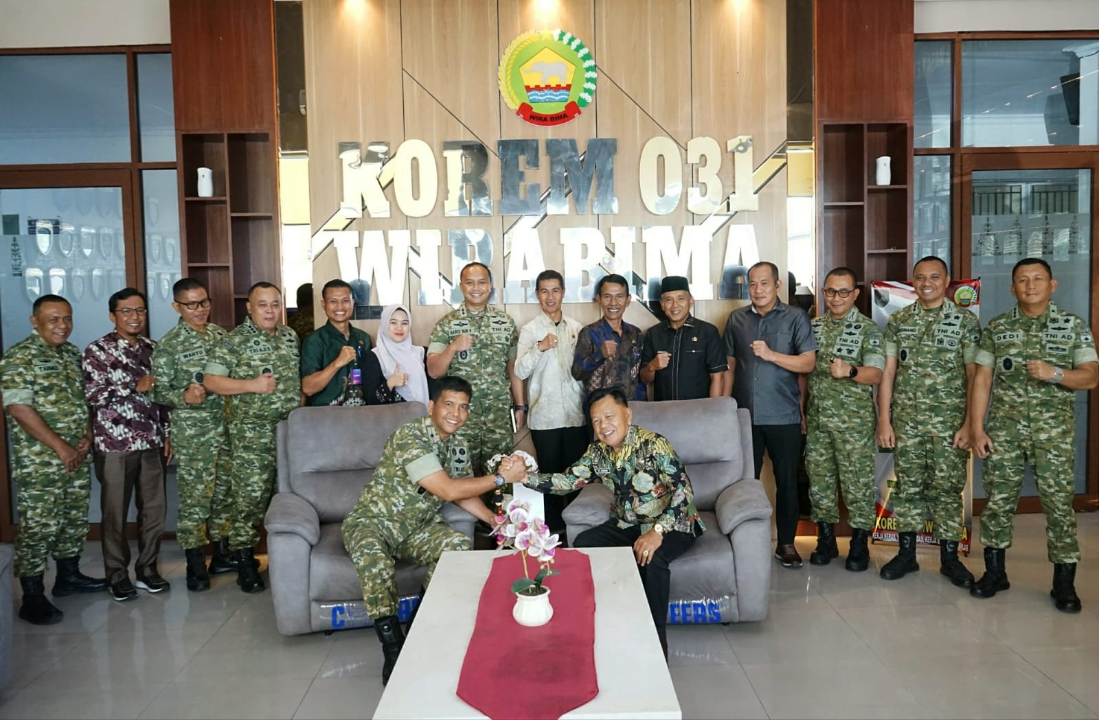 Bupati Asmar dan Danrem 031/WB Perkuat Sinergi Bangun Meranti, Bahas Pertahanan hingga Free Trade Zone