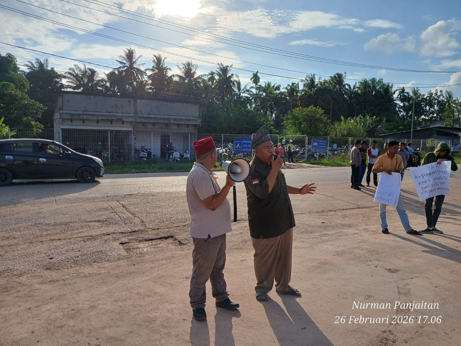 UIN Suska  Dilaporkan ke Kejati Riau, Tomas Dr Elviriadi; Kwitansi Fiktif Hal Biasa di Universitas, Yang Jujur Terbujur